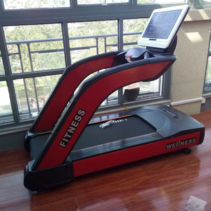 Cinta de Correr Eléctrica Comercial Cheernin de Alta Resistencia con Motor de CA de 220V, Inclinación Automática, Pantalla LED y Velocidad de 1-20 km/h - Product Image 2