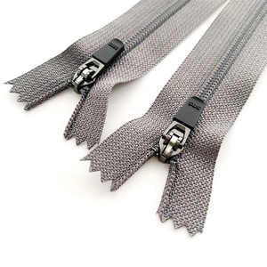 Sbs العلامة التجارية 3 # نايلون مغلق الفم شبه التلقائي قفل YG غطاء الرأس مناسب للسترة جيب ركوب الملابس الثدي سحاب جيب - Product Image 1