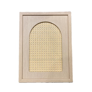 Panel Decorativo Moderno de Mimbre Tejido |   Panel de Puerta de Ratán Sintético Ecológico para Armario y Guardarropa - Product Image 1