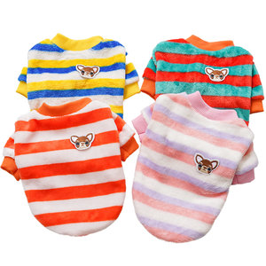 Vêtements pour animaux de compagnie Hiver Chaud Écologique Polyester Broderie Chien Teddy <span class=keywords><strong>Bear</strong></span> Petits et moyens chiens Manteaux et vestes Vente <span class=keywords><strong>en</strong></span> gros Vêtements pour animaux de compagnie - Product Image 1