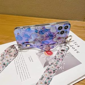 Laudtec เคสสดเงางามสำหรับ iPhone 11 12 13 14 15 16 PRO MAX สายรัดข้อมือลายหัวใจเคสที่วางโทรศัพท์ - Product Image 4