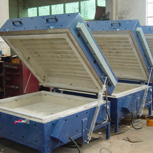 Divers <span class=keywords><strong>Verrerie</strong></span> Machines <span class=keywords><strong>de</strong></span> Production Machine À Cintrer En Verre - Product Image 1