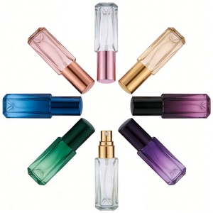 Venta al por Mayor de Botellas de Spray Cuadradas Mini de Vidrio de 6 ml, Impresas, Coloridas, Vacías, para Muestras de Perfume - Product Image 1