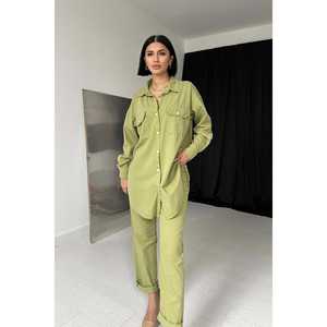 Conjunto de Camisa Verde y Pantalones con Botones a Presión para Mujer, Colección de Trajes al por Mayor - Product Image 2