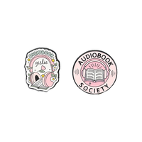 2026 Neue Trendige Emaille-Pins: Individuelles Buch-Kopfhörer-Design, Metall-Anstecknadel, Weiche und Harte Emaille-Brosche als Geschenk für Buchliebhaber