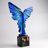 Trophées sportifs personnalisés en verre cristal – Grand trophée en forme d'aile – Design durable et poli
