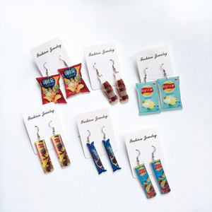 Offre Spéciale Creative Cola et chips de pomme de terre en forme de boucles d'oreilles collations simulées Hip Hop accessoires de mode en gros - Product Image 6