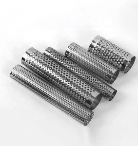 Tubo de Acero Inoxidable Perforado de Precisión, Tamaño y Forma de Orificio Personalizados para Protección de Maquinaria, Manejo de Fluidos, Proyectos OEM - Product Image 1