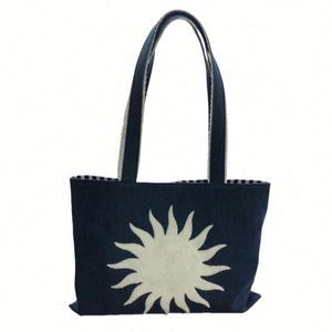 High Quality Custom Logo Printed Stripe Canvas Shopping Tote Bag Hot Sale Recyclable and Colorful Bags - Product Image 1