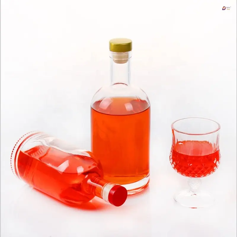 Empty clear ginger bottle for alcohol flat glass container liquor in stock