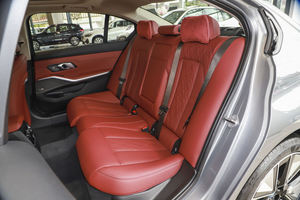 2024 BM-W <span class=keywords><strong>i3</strong></span> ElectricSport berlina 5 posti nuovo veicolo energetico 40L capacità cambio automatico AWD Drive R20 taglia pneumatici in pelle scura - Product Image 3