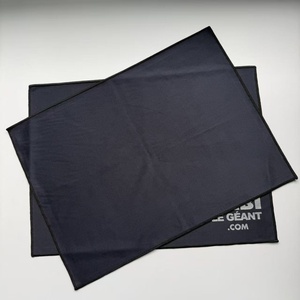 Chiffons de nettoyage en microfibre noirs <span class=keywords><strong>80</strong></span>/20 de grande taille 30 x 40 <span class=keywords><strong>cm</strong></span> avec logo personnalisé, MOQ 500, pour écrans d'automobile, de navigateur, d'<span class=keywords><strong>ordinateur</strong></span> et de tablette - Product Image 4