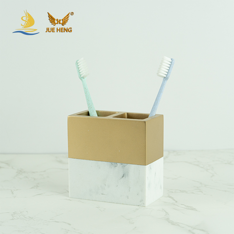 Tooth Brush Holder