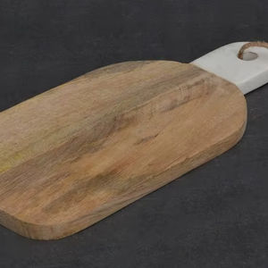 Tabla de Cortar de Madera Hecha a Mano, Perfecta para Chefs y Cocineros Caseros, Ofrece una Excelente Superficie para Rebanar, Cortar en Cubitos y Trinchar - Product Image 1