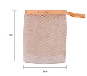 Filet économiseur de mousse à bulles exfoliant écologique sac de savon en maille PE avec ruban imprimé en corde PP