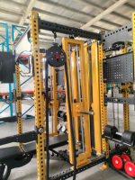 Système de rack de musculation commercial en acier réglable, pliable, mural, avec barre de traction pour l'entraînement des triceps