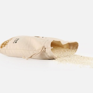 Sacs de rangement en toile de coton écologiques avec cordon de serrage pour l'emballage de la farine, du riz, des graines de soja - Taille personnalisée, sac cadeau durable - Product Image 4