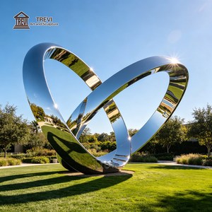 Escultura de acero inoxidable pulido espejo TREVI |   Estatua Abstracta con Forma de Cinta en Espiral para Decoración de Jardín y Exteriores - Product Image 1