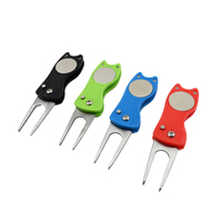 Usine Rouge Pliable Nettoyant Magnétique Rétractable Swith Lame Golf Accessoires Golf Réparation Divot Pitch Fourche Golf Divot Outil