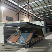 Panneau sandwich en acier pliable de 20 pieds Assemblage rapide Maisons préfabriquées légères Hangars de stockage Conteneur Entrepôt Magasin Bureau