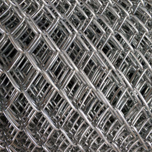 Rollo de Malla de Alambre Galvanizado para Jaulas de Aves de Corral, Gallineros y Cercas para Ganado - Product Image 3