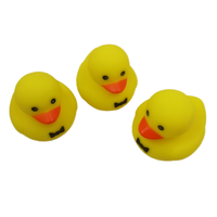 Mini design Art déco de canard en caoutchouc PVC jaune pour les occasions d'anniversaire Motif animal promotionnel économique