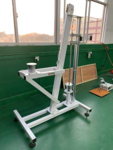 GB 811 <span class=keywords><strong>Machine</strong></span> d'essai de casque de laboratoire Testeur de stabilité du dispositif de fixation de casque de moto - Product Image 4