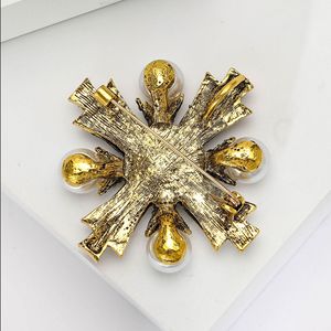 빈티지 크로스 진주 라인스톤 브로치 핀 여성용 남성용 레트로 바로크 웨딩 파티 브로치 - Product Image 4