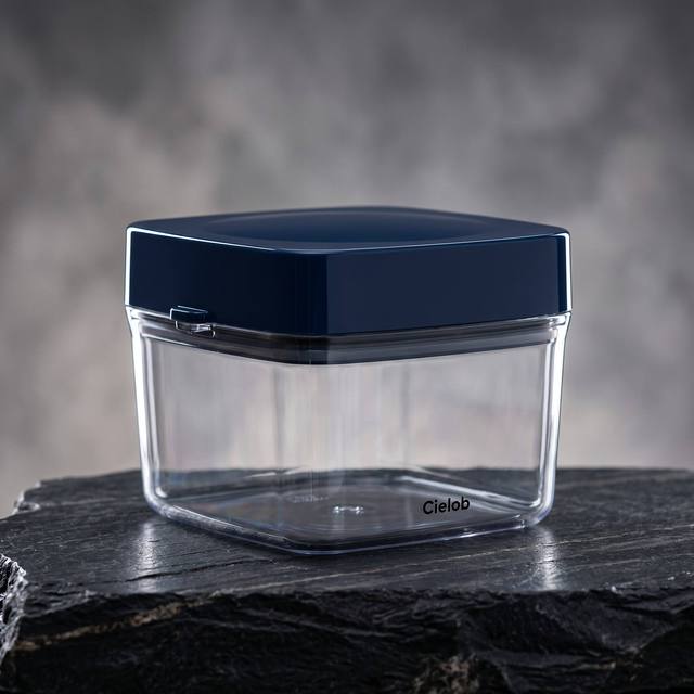 Airtight Square Plastic Storage Container With Flip Top Lid Bpa Free Eco-friendly Vacuum Seal Box For Pantry & Party Use