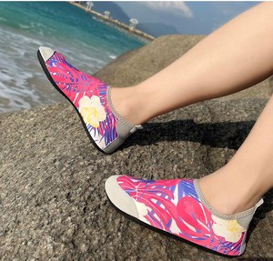 Scarpe Acquatiche Unisex Ollas in Neoprene, Scarpe da Spiaggia a Piedi Nudi per <span class=keywords><strong>Uomo</strong></span>, Scarpe Acquatiche per Attività all'Aperto, Taglie Grandi, Antiscivolo per Fiume, <span class=keywords><strong>Mare</strong></span> e Immersioni - Product Image 3