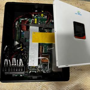 Inverter Ibrido Leggero da 11kg GST 3.5KW con Facile Installazione e Montaggio a Parete, <span class=keywords><strong>Dimensioni</strong></span> 130*350*455 - Product Image 5