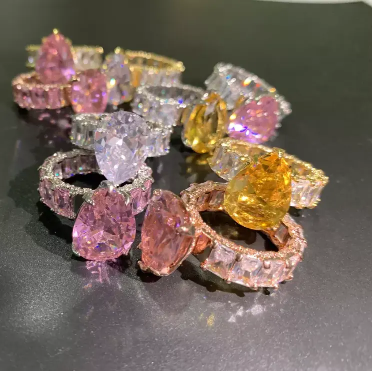 UK hot sale trendy hip hop jewelry yellow pink white diamond ring plain gold rings jewelry women cubic zirconia rings