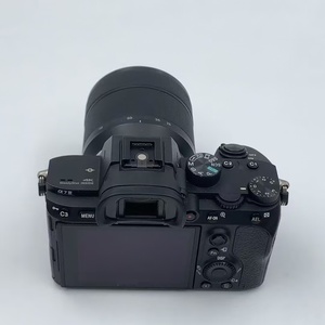 Cámara sin Espejo <span class=keywords><strong>Sony</strong></span> <span class=keywords><strong>A7III</strong></span>+28-70 Usada, Lista para Venta al Por Mayor, Ideal para Abastecimiento al Por Mayor, Cámara de Video 4K, Full-Frame - Product Image 3