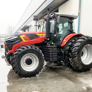 Tractores Rusos Grandes de 200hp, 210hp y 220hp en Venta - Product Image 2