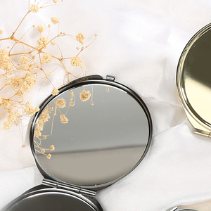 Valentijnsdagcadeau Eenvoudige metalen handgemaakte cosmetische spiegel Lege kleine spiegel Opvouwbare ronde metalen spiegel Reiscosmetisch cadeau - Product Image 4