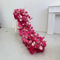 Décoration florale rose vif en soie, chemin de table, rangée de fleurs artificielles, verdure, décoration de mariage, événement, scène, arrangement floral