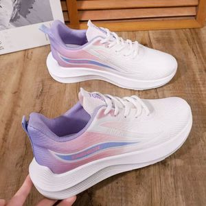 Zapatos deportivos informales para mujer, zapatos para caminar para mujer, zapatillas de deporte de malla transpirable para mujer, calzado cómodo para exteriores - Product Image 4
