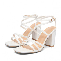 Sandales à talon carré multi-brides blanches en gros d'usine - Chaussures décontractées à bout carré pour femme, idéales pour les soirées