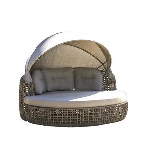 سرير نهاري حديث متين متين من الراتان منسوج بحجم كينج خارجي مع مظلة لأثاث الفندق - Product Image 6