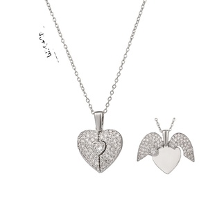Collana Moda in Oro 18K, Collana in Acciaio Inossidabile con <span class=keywords><strong>Cuore</strong></span> Apribile e Chiudibile, Incisione Nome in Qualsiasi Carattere, Gioielli Raffinati per Donne - Product Image 1