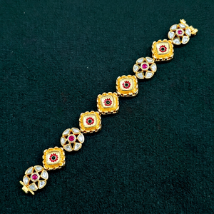 Bracelet Kundan Sovereign plaqué or, pierres Kundan, laiton, bijoux ethniques Kundan pour mariage et fêtes. - Product Image 1