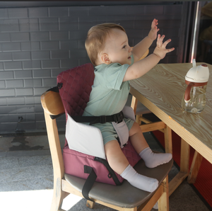 Siège <span class=keywords><strong>de</strong></span> sécurité rehausseur portable avec logo douanier <span class=keywords><strong>Chaise</strong></span> <span class=keywords><strong>de</strong></span> salle à manger Sac à langer momie pliable pour bébé enfants nouveau-nés Voyage d'allaitement - Product Image 1