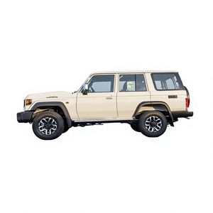 Land Cruiser LC76 Pickup 2024, 2.8L 4x4 Diesel, 6 Posti, Cerchi R18, Cambio Automatico, Euro VI, Luci Diurne a LED, Guida a Sinistra - Product Image 1