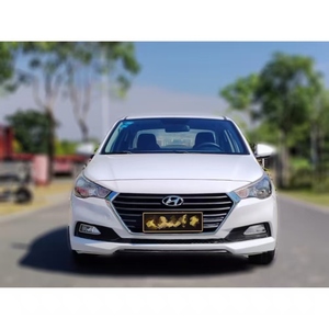 Voiture d'occasion <span class=keywords><strong>Hyundai</strong></span> Verna <span class=keywords><strong>2016</strong></span>, conduite à gauche, berline 4 portes 5 places, essence, intérieur foncé, <span class=keywords><strong>automatique</strong></span>, LHD - Product Image 2