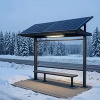 Abri de transport extérieur rectangulaire moderne personnalisable, alimenté à l'énergie solaire et étanche (avec affichage publicitaire et sièges)