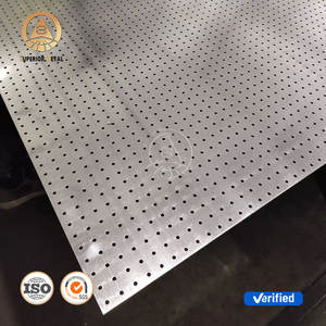 Diamètre de l'écran de maille en métal à trou carré personnalisé 0.8mm <span class=keywords><strong>1mm</strong></span> 2mm 3mm 1060 6061 feuilles perforées décoratives en métal en aluminium - Product Image 2