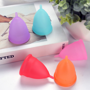 Coupe menstruelle réutilisable en silicone souple, marque privée, écologique, pour soins intimes féminins, personnalisation du logo et OEM disponibles - Product Image 2