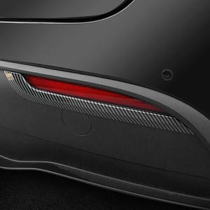 OEM externo ABS automotriz adecuado para Tesla 2021 MODELO <span class=keywords><strong>Y</strong></span> tira decorativa de luz antiniebla trasera cromada de fibra de carbono - Product Image 4