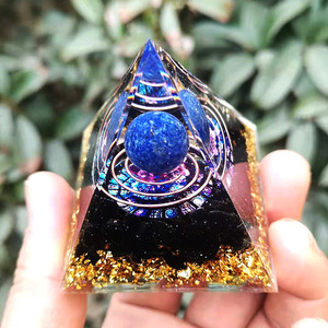 Haute qualité 6cm fil de cuivre bobine luxe cristal gravier pyramide <span class=keywords><strong>Lapis</strong></span> <span class=keywords><strong>Lazuli</strong></span> boule voiture ornements richesse pyramide Chakra énergie - Product Image 2