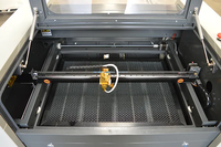 Machine de gravure et de découpe laser CO2 compacte 3020 - Refroidie par eau, compatible AI/LAS pour le bois, le caoutchouc et le contreplaqué